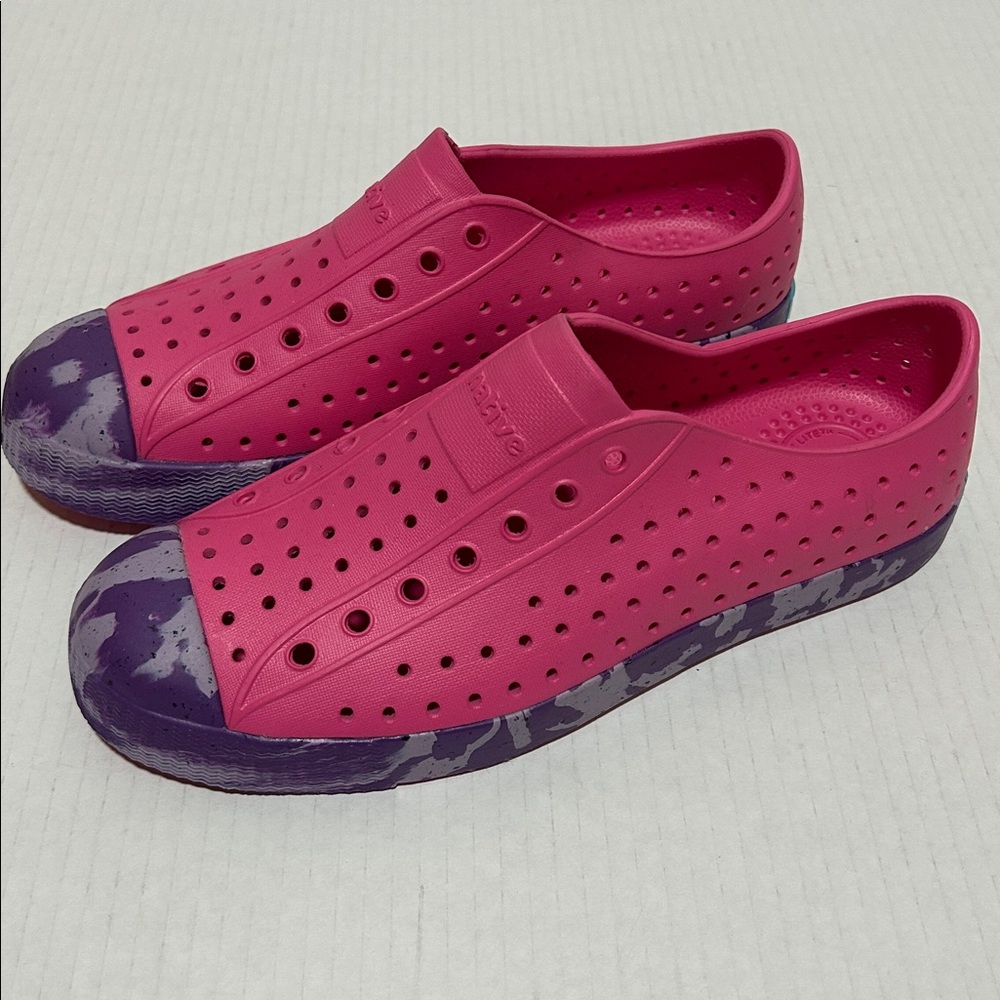 Native Jefferson Sugarlite Marbled Sneakers Hot Pink/Purple - Big Kids Size 5